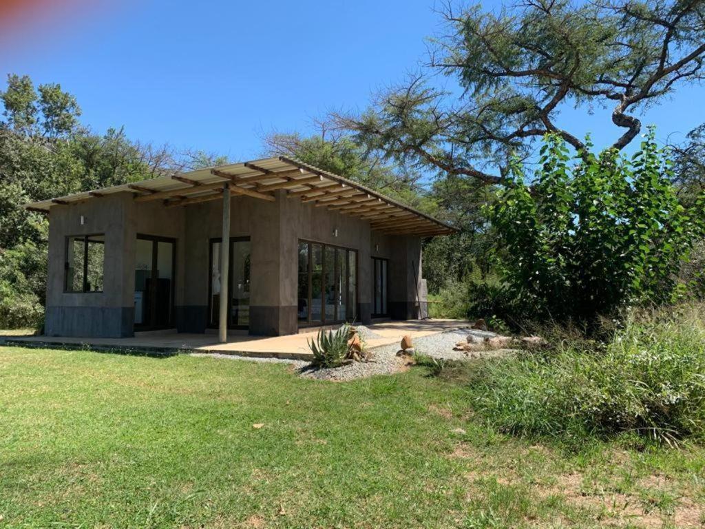 Crocodile Sands River Lodge Mbombela Екстериор снимка