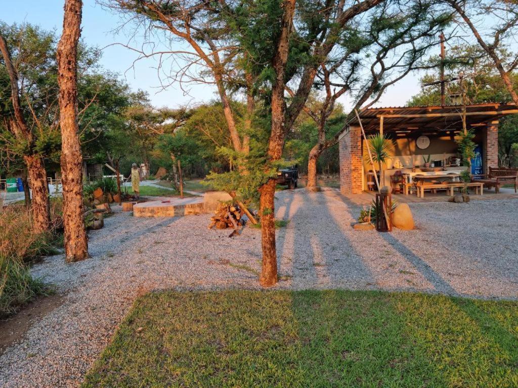 Crocodile Sands River Lodge Mbombela Екстериор снимка