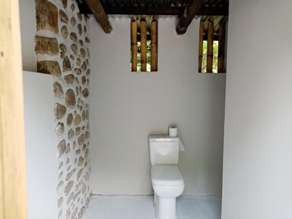Crocodile Sands River Lodge Mbombela Екстериор снимка